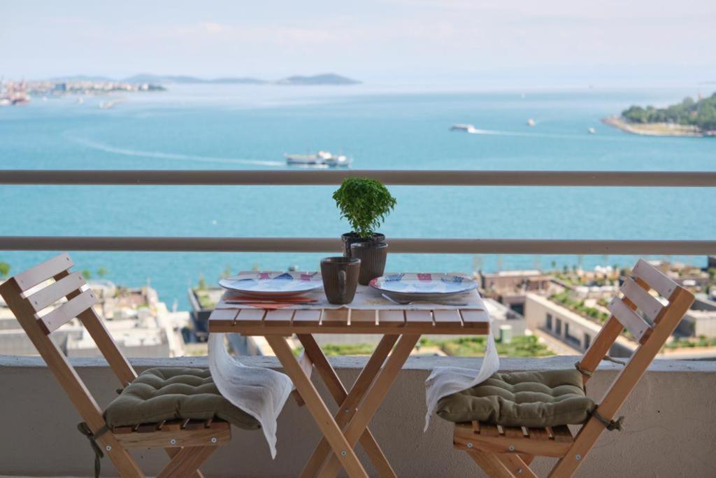 A Million Dollar View In The Heart Of The City Istanbul Exterior photo