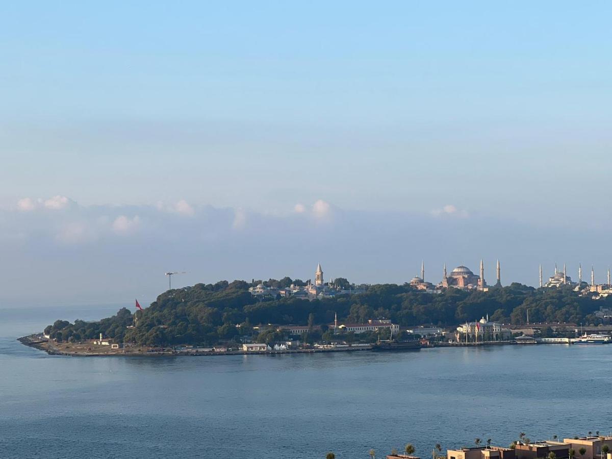 A Million Dollar View In The Heart Of The City Istanbul Exterior photo
